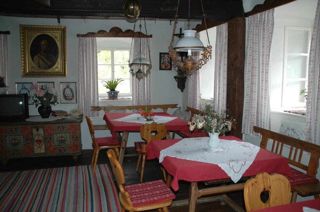 Hotel Romantikhaus Hufschmiede Engelhartszell Exterior foto