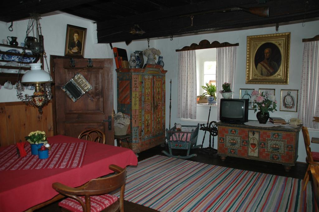 Hotel Romantikhaus Hufschmiede Engelhartszell Exterior foto