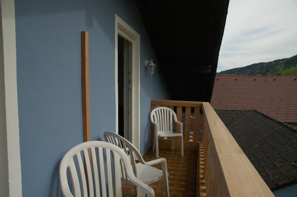 Hotel Romantikhaus Hufschmiede Engelhartszell Exterior foto